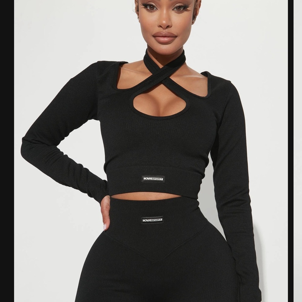 fashion nova active top black